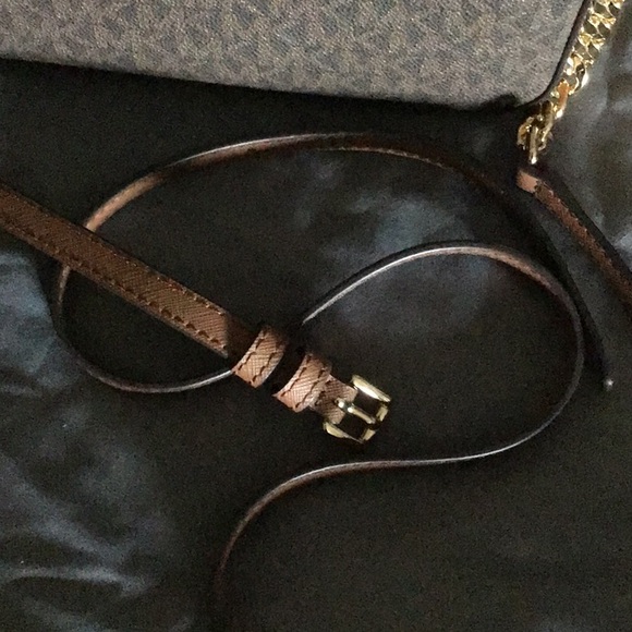 Michael Kors Jet Set Crossbody Bag - Picture 3 of 4